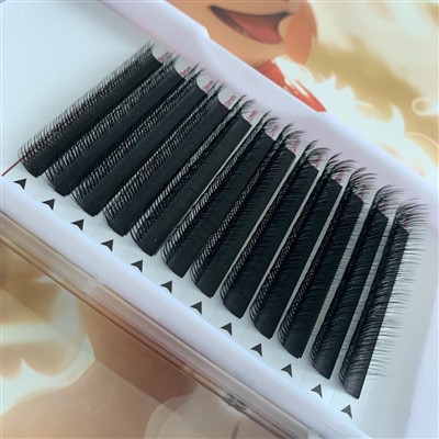 Cils volumineux et moelleux